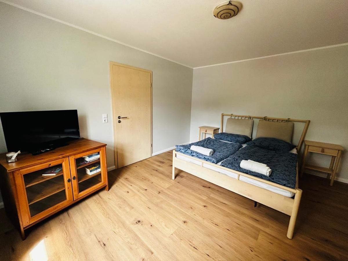 Ferienwohnungen Poppelvitz Altefähr Exterior foto