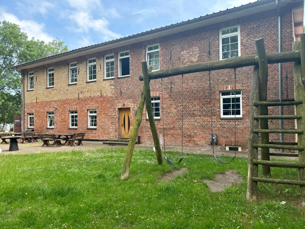 Ferienwohnungen Poppelvitz Altefähr Exterior foto
